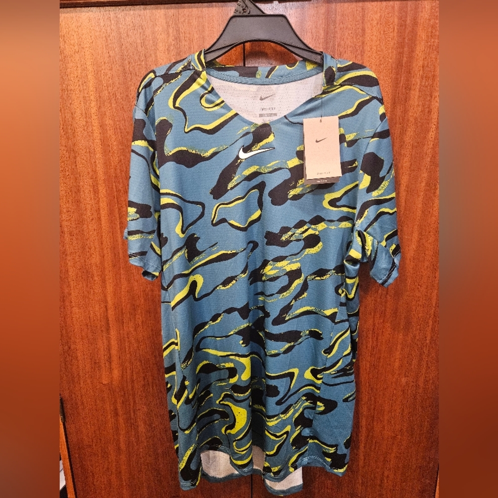 Nike Court Dri-FIT Advantage Printed Tennis Slim Shirt LARGE-TALL